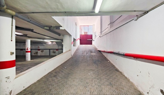 Resale - Parking - Torrevieja