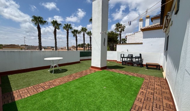 Segunda mano - Villa - Villamartín