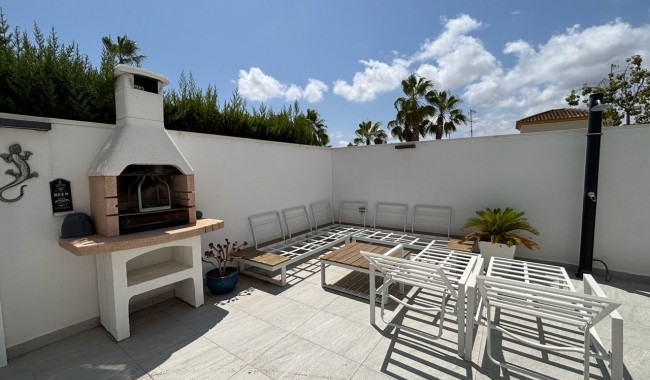 Segunda mano - Villa - Villamartín