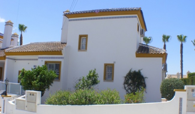 Segunda mano - Villa - Villamartín