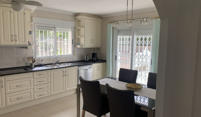 Segunda mano - Villa - Algorfa - Algorfa (montemar)