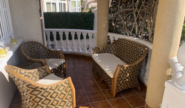 Resale - Villa - Villamartín