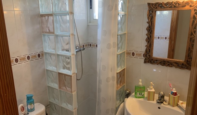 Resale - Villa - Villamartín