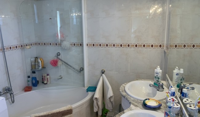 Resale - Villa - Villamartín