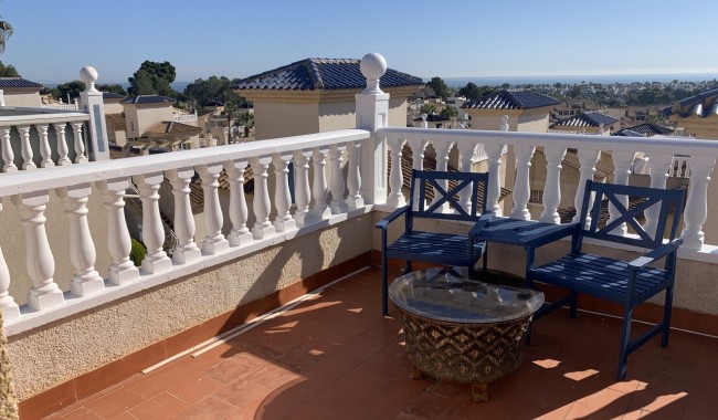 Resale - Villa - Villamartín