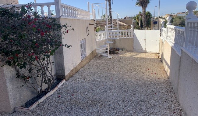 Resale - Villa - Villamartín