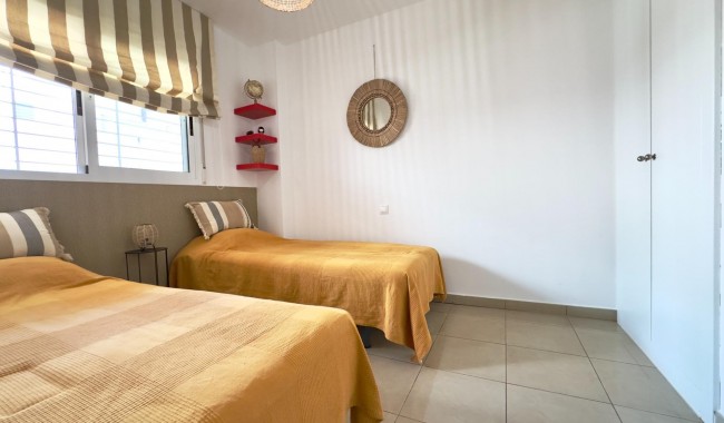 Resale - Apartment - Orihuela Costa - Playa Flamenca