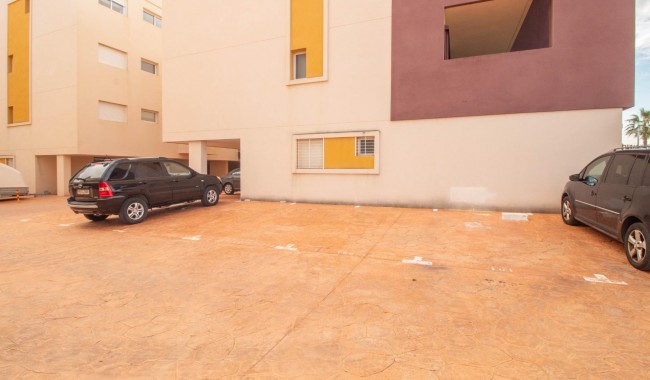 Resale - Apartment - Orihuela Costa - Playa Flamenca