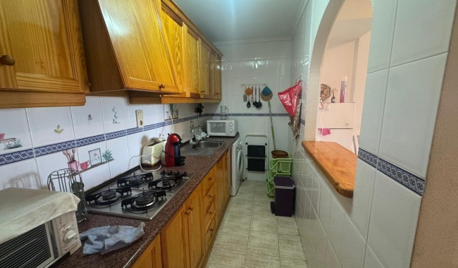 Resale - Apartment - Torrevieja - Playa de La Acequion