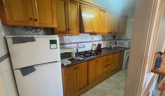 Resale - Apartment - Torrevieja - Playa de La Acequion