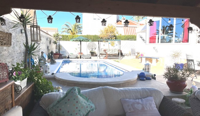 Resale - Villa - Ciudad Quesada/Rojales - Central Quesada