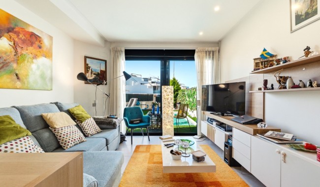 Resale - Villa - Benijófar