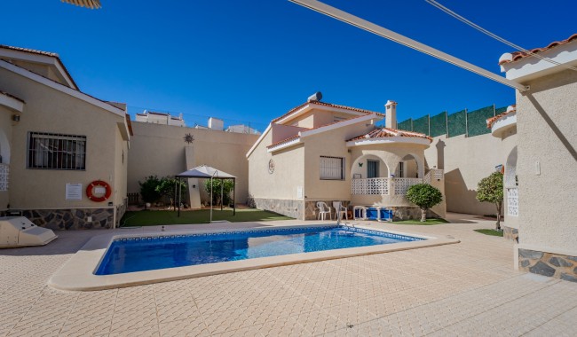 Segunda mano - Villa - Ciudad Quesada/Rojales - La  Marquesa Golf