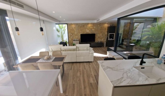 Brukt - Villa - Monforte del Cid - Font del Llop