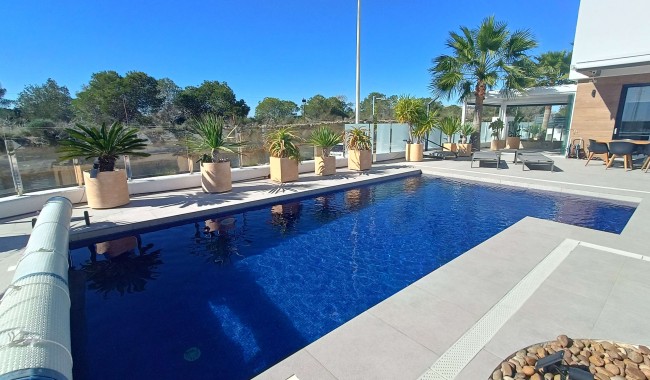 Brukt - Villa - Algorfa - La Finca golf