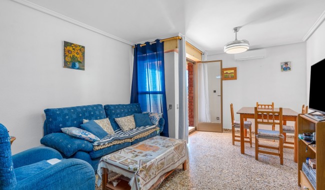 Segunda mano - Apartamento - Arenales del Sol - Segunda linea playa