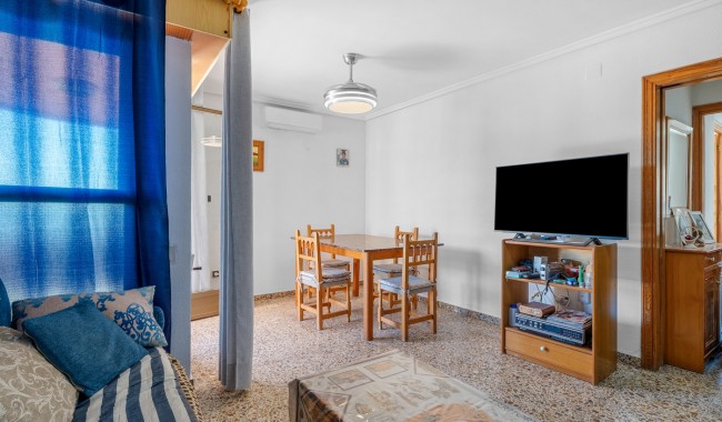 Segunda mano - Apartamento - Arenales del Sol - Segunda linea playa