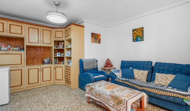 Segunda mano - Apartamento - Arenales del Sol - Segunda linea playa