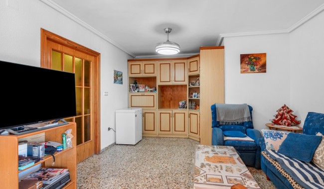 Segunda mano - Apartamento - Arenales del Sol - Segunda linea playa