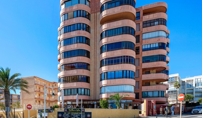Segunda mano - Apartamento - Arenales del Sol - Segunda linea playa