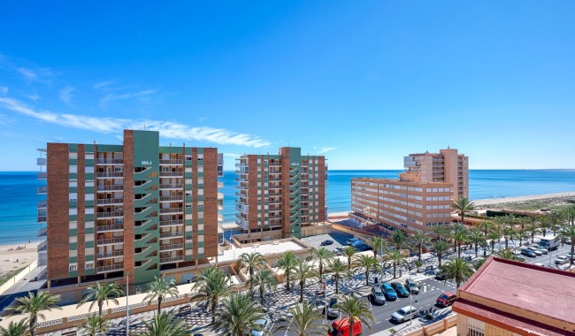 Segunda mano - Apartamento - Arenales del Sol - Segunda linea playa