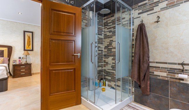 Brukt - Villa - Los Montesinos - La Herrada