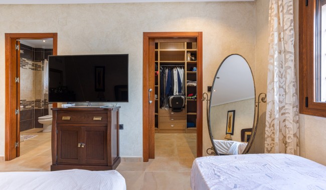 Brukt - Villa - Los Montesinos - La Herrada