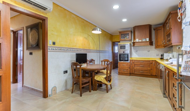 Brukt - Villa - Los Montesinos - La Herrada