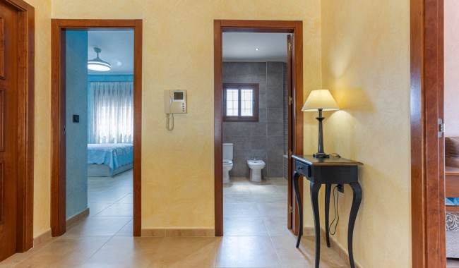Brukt - Villa - Los Montesinos - La Herrada
