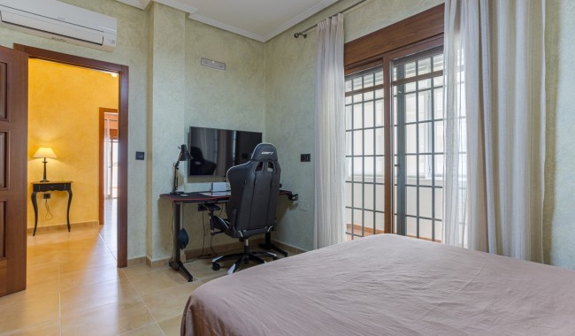 Brukt - Villa - Los Montesinos - La Herrada
