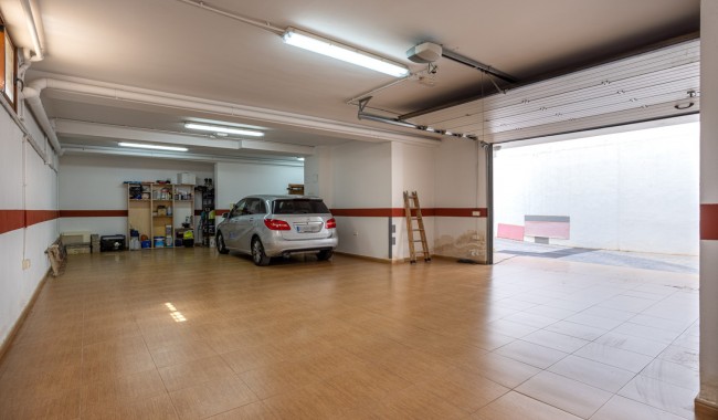 Brukt - Villa - Los Montesinos - La Herrada