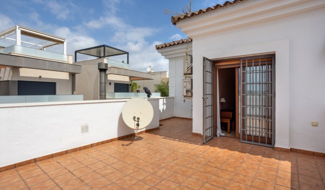 Brukt - Villa - Los Montesinos - La Herrada