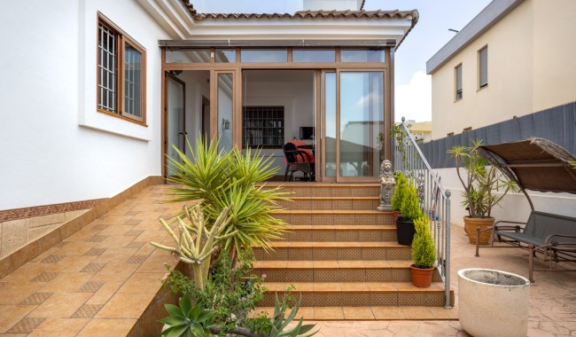 Brukt - Villa - Los Montesinos - La Herrada