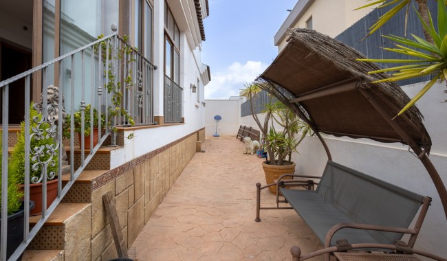 Brukt - Villa - Los Montesinos - La Herrada