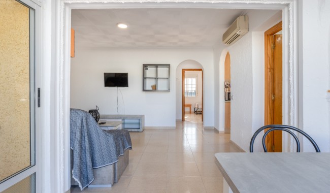 Resale - Villa - Torrevieja - Urbanización San Luis