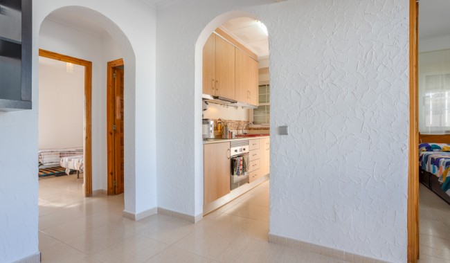 Resale - Villa - Torrevieja - Urbanización San Luis