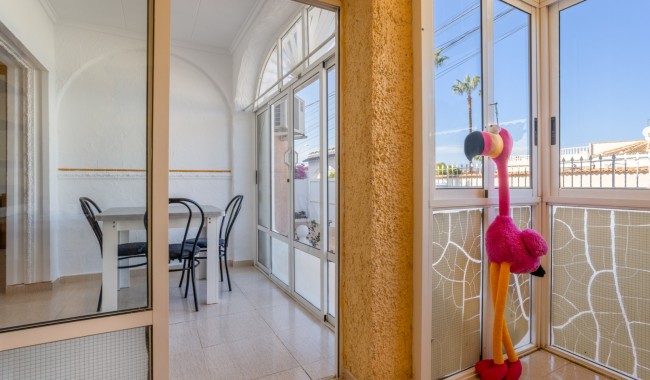 Resale - Villa - Torrevieja - Urbanización San Luis
