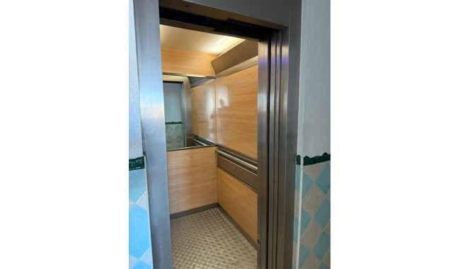 Sprzedaż - Apartament - Torrevieja