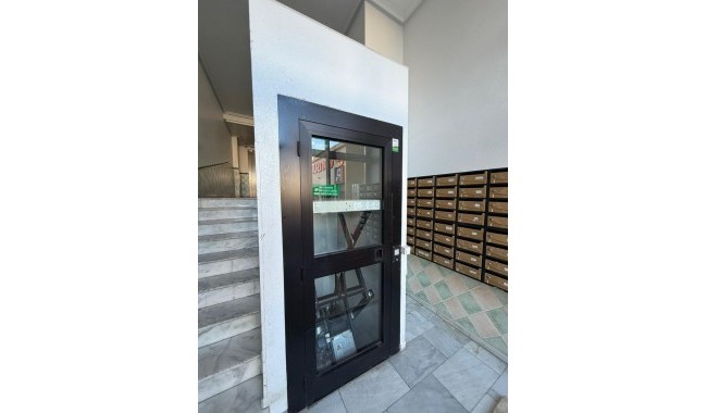 Sprzedaż - Apartament - Torrevieja