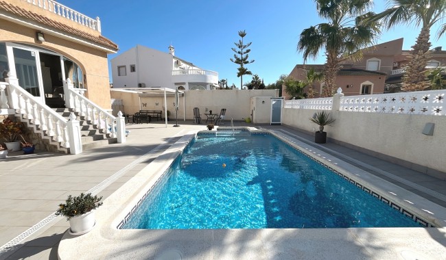 Resale - Villa - Benijófar - Monte Azul/ El Dorado