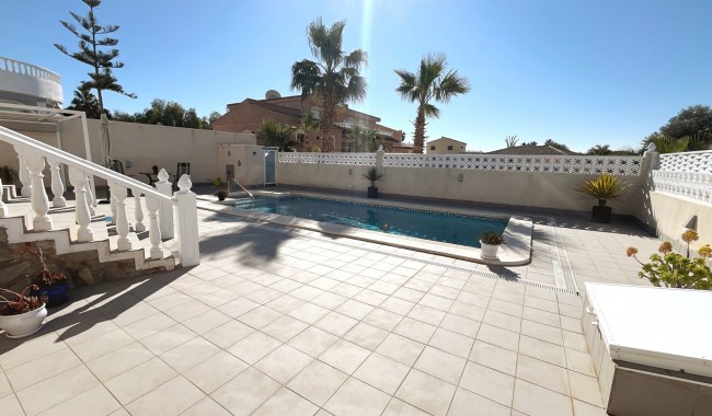 Resale - Villa - Benijófar - Monte Azul/ El Dorado