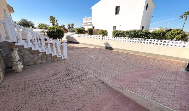 Resale - Villa - Benijófar - Monte Azul/ El Dorado