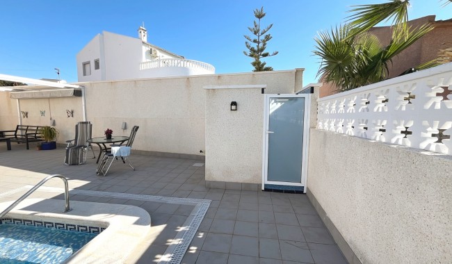 Resale - Villa - Benijófar - Monte Azul/ El Dorado