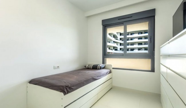 Resale - Bungalow - San Miguel de Salinas