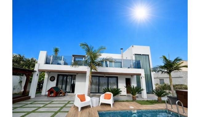 Villa - Begagnad - Torrevieja - Los Balcones