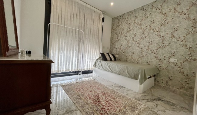 Begagnad - Villa - Torrevieja - Los Balcones