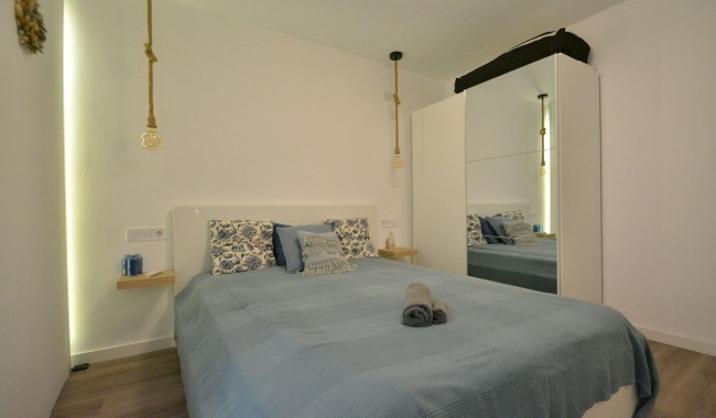 Begagnad - Lägenhet - Torrevieja - Playa Acequion