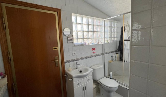 Resale - Villa - Cabo Roig