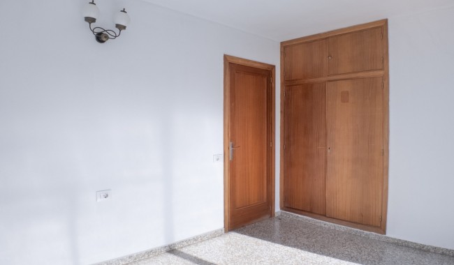 Resale - Apartment - Alicante - Center