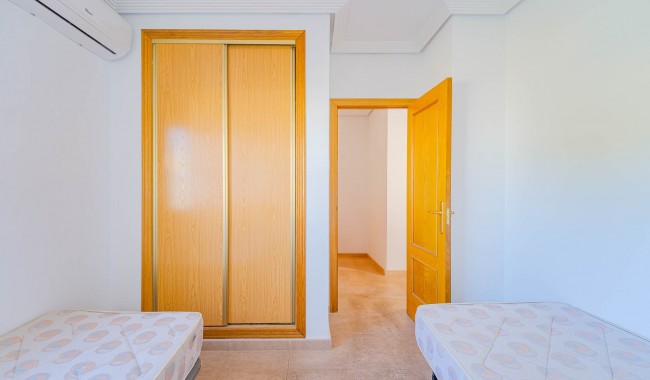 Resale - Townhouse - Punta Prima